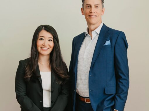 Choosing Between a Plastic Surgeon and a Cosmetic Surgeon: Why Training Matters Choosing Between a Plastic Surgeon and a Cosmetic Surgeon: Why Training Matters